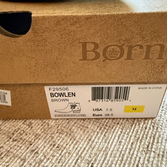 Born Bowlen Distressed Chocolate Brown Leather Zip Ankle Boots size 7.5 NIB! - Picture 5 of 11